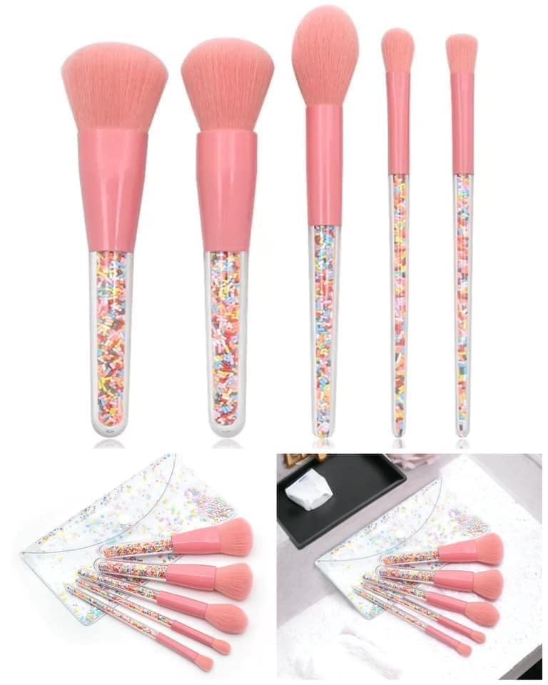 Make up brush set