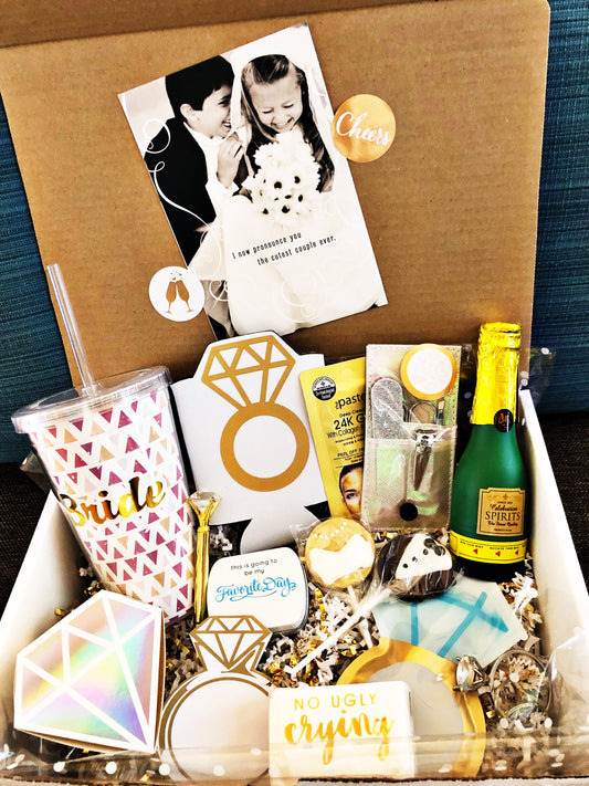 “Here comes the Bride” Deluxe Gift Box